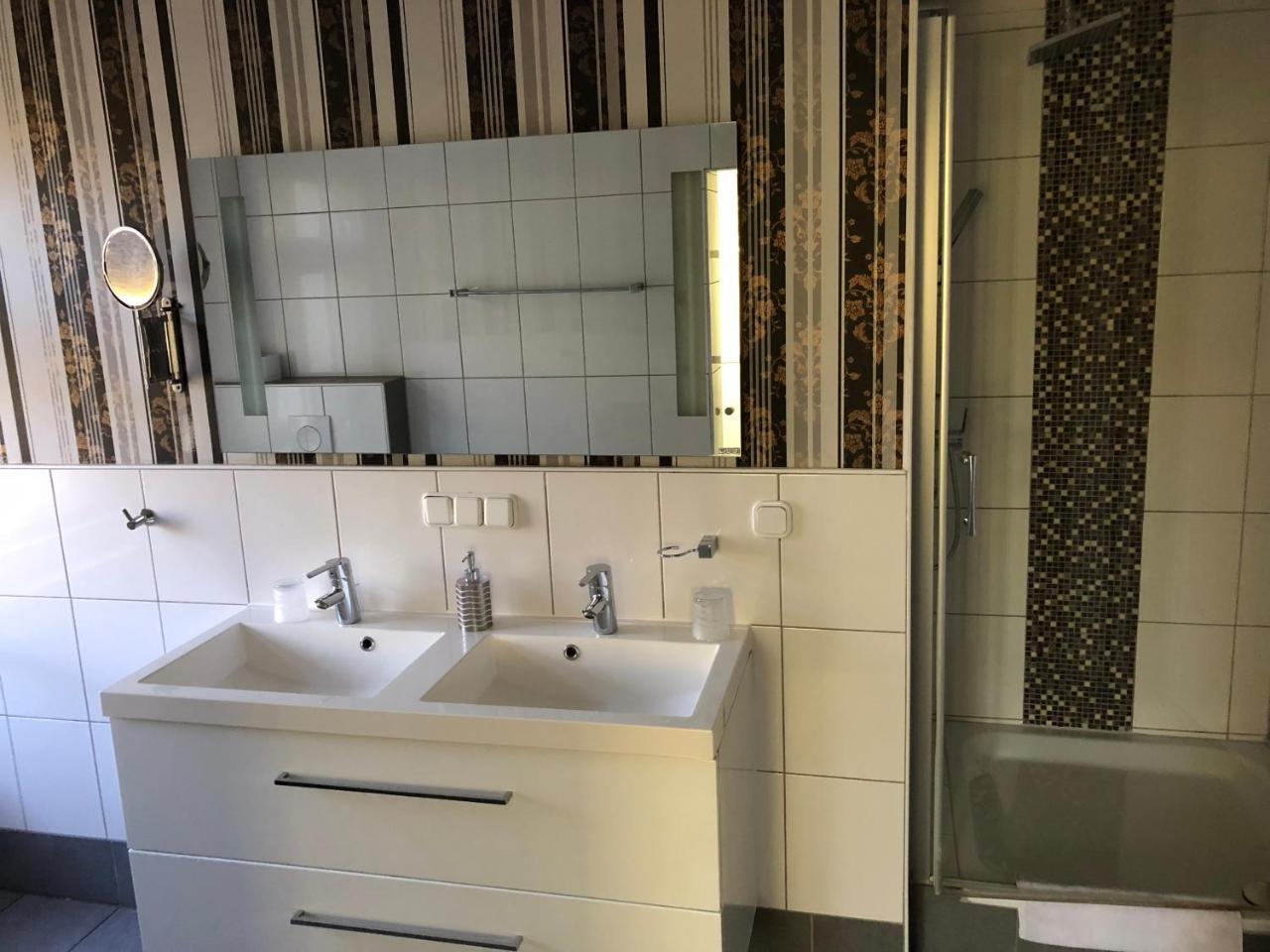 Fettehenne Gaestehaus Erkrath Ngoại thất bức ảnh